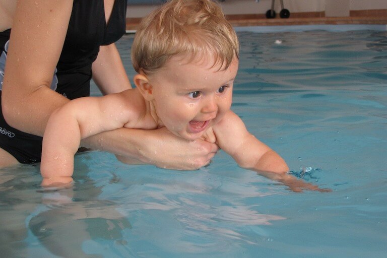 Babyschwimmen an der Müritz